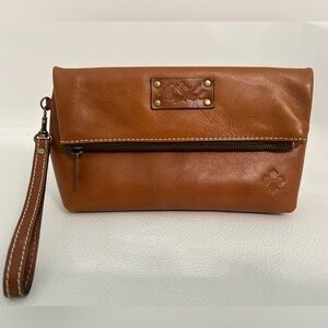 Patricia Nash wristlet clutch